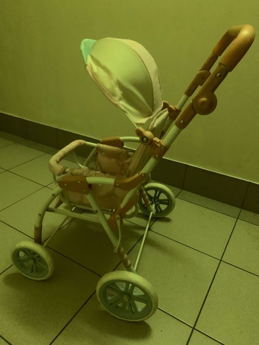 Коляска для ляльок