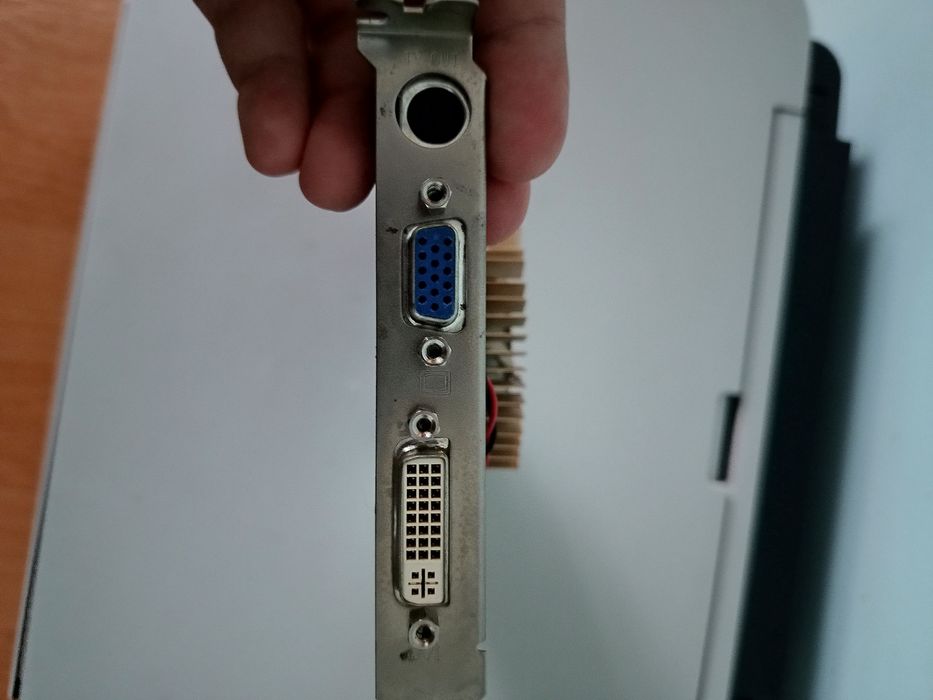 Asus GeForce 8600GT 512 Mb