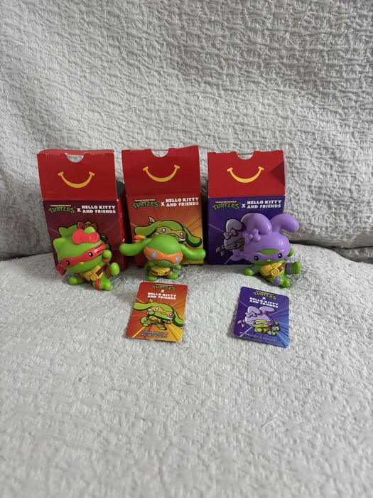 3 brinquedos Mcdonalds Turtles x Hello Kitty64284680913665120