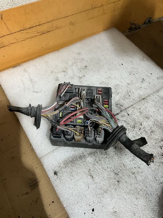 Caixa fusivel Renault