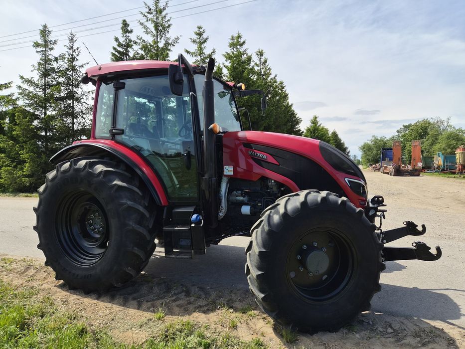 Valtra A 134 . Tuż Niski przebieg.Pneumatyka .   Okazja.