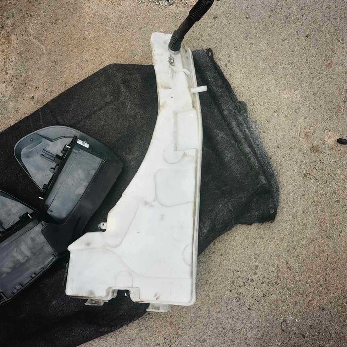 Бачок омивача BMW X5 e70 08-12  А 108332-17 (00621)