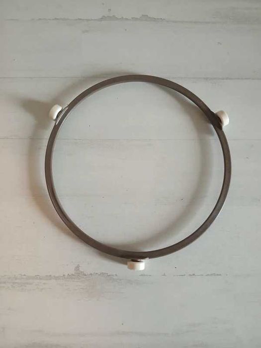 Pratos e Base Aros para Microondas