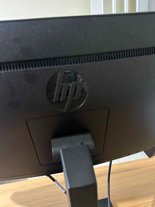 Monitor HP M34d de 34 polegadas, curvo, em excelente estado e totalmente funcional