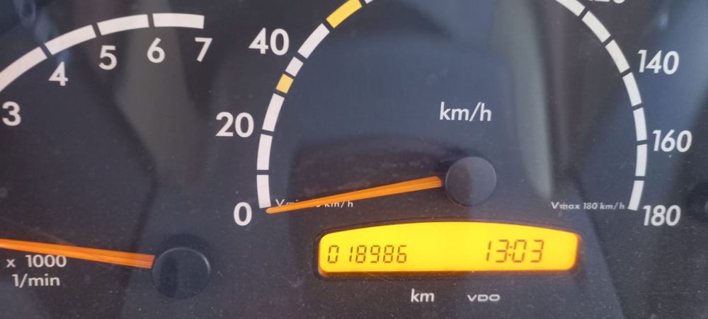 Autocaravana 2002 novíssima 18 mil Km Mercedes 311