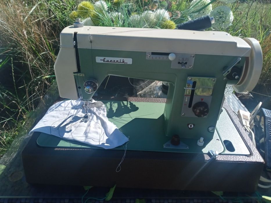 Maszyna do szycia ŁUCZNIK