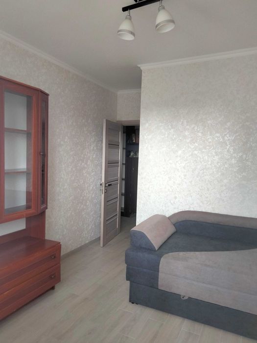 Кімната в квартирі по вул Вітрука сімейний р-к 4500 грн і ком на всіх