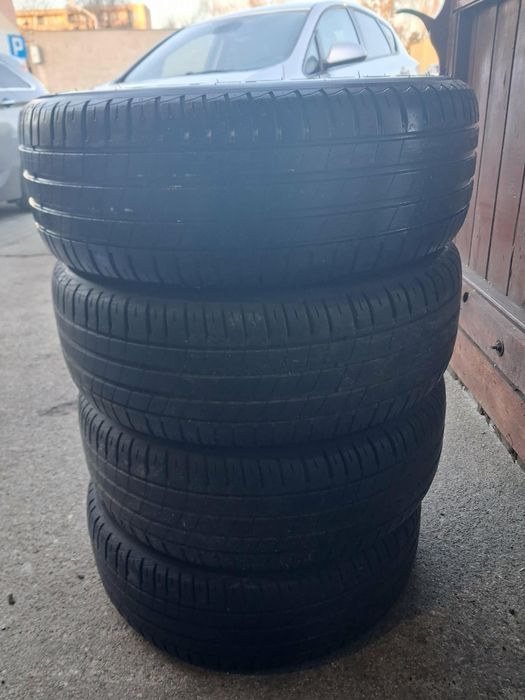 VW Felgi aluminiowe z oponami letnimi 16" ŁADNE