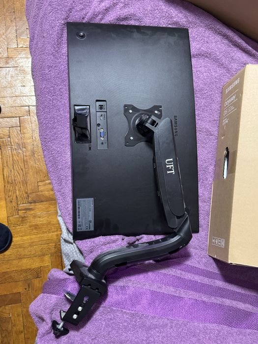 Монитор Samsung 27 дюймов, в хорошем состоянии