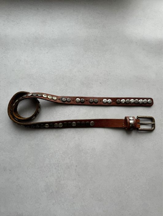 Кожаный ремень с заклепками в стиле Y2K женский made in Italy