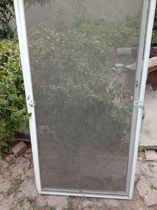Москитная сетка на большое окно