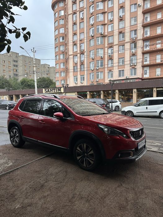 Автомобіль Peugeot 2008