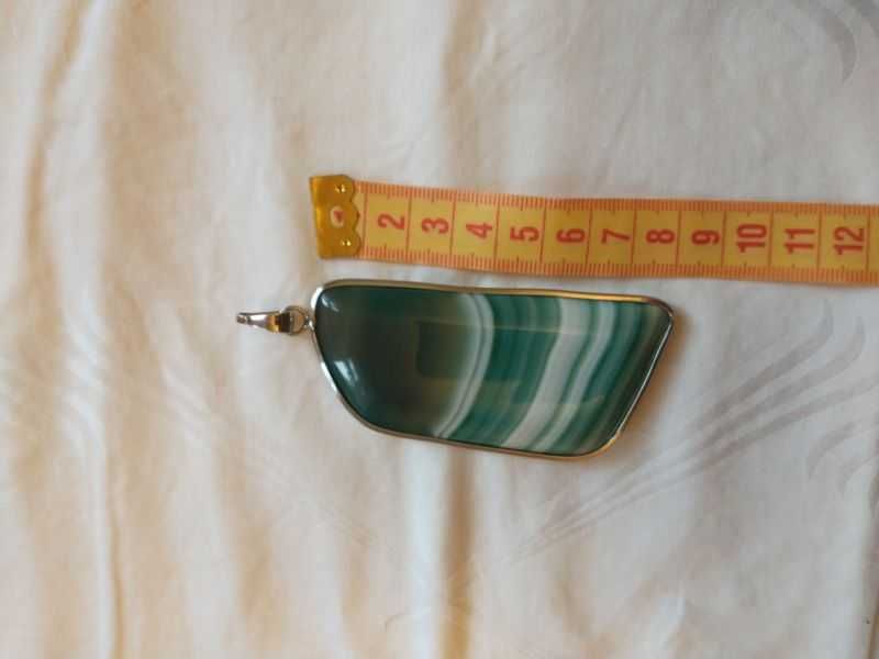 Wisiorek z agatu pasiastego