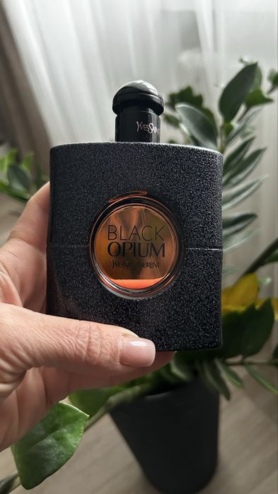 Yves Saint Laurent Black Opium