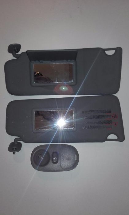 Luz interior de Renault Clio de 2005.