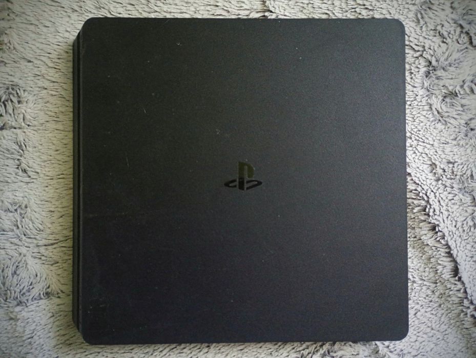 PlayStation 4 Slim 1TB + pad + 3 gry FIFA 23, Cyberpunk 2077, NBA 2K25
