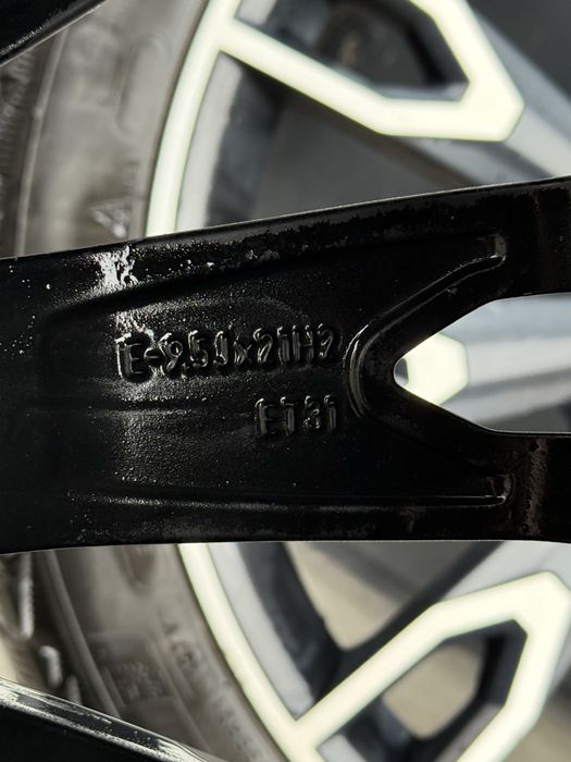 Диски з резиною R21 295/35 Зима