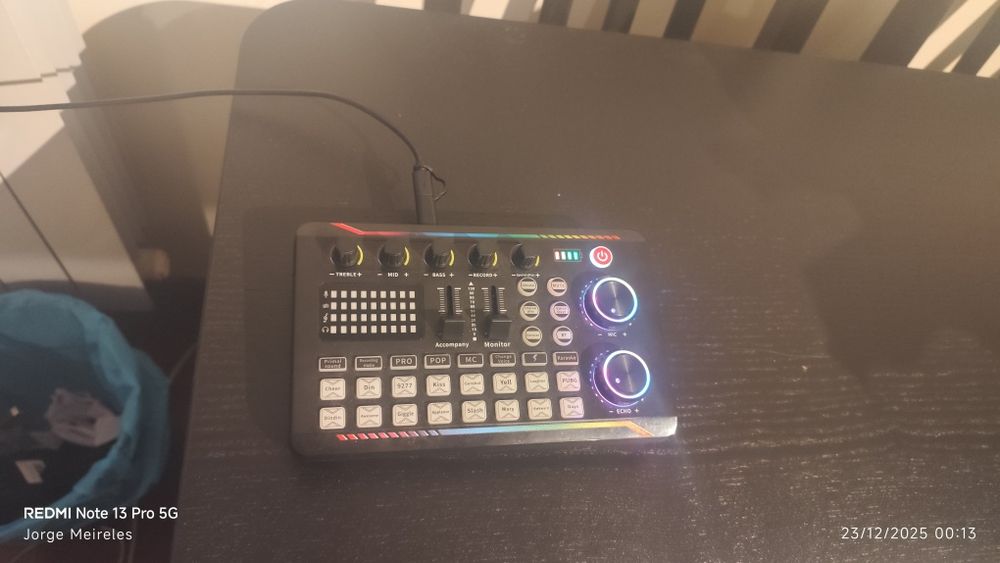 Mini Mixer com bateria  integrada