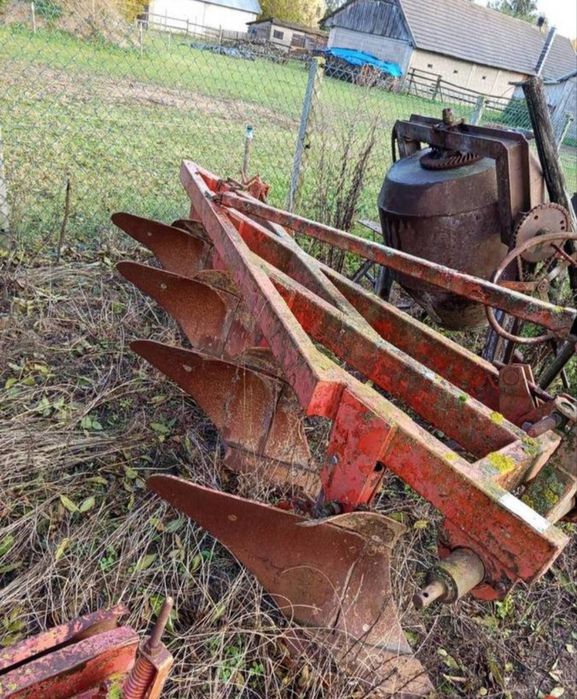 Pług zrywalny 4 skibowy