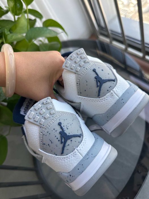Jordan 4 Retro Midnight Navy Rozmiar  38
