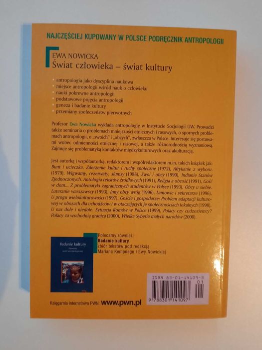 Ewa Nowicka: Świat człowieka – świat kultury. PWN