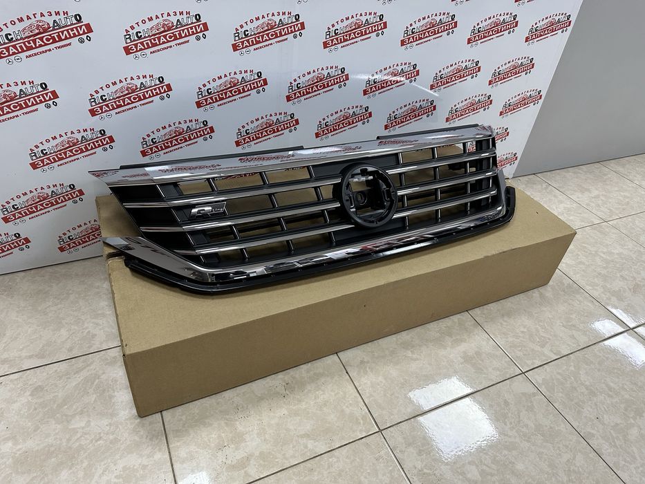 Решетка радиатора VW Passat USA 2020-