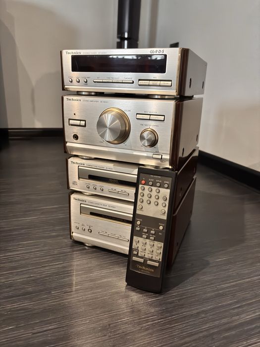 Wieża Technics SE-HD501 - stan BARDZO DOBRY