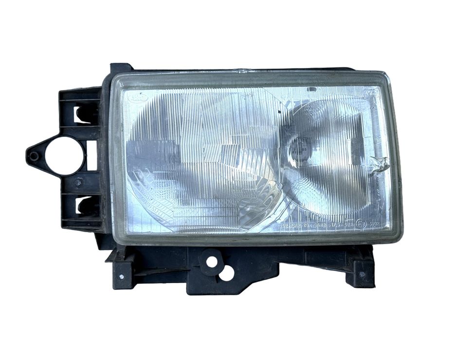 Reflektor przedni prawy Land Rover Range Discovery 1 1989-1998 SUV Terenowy Lampa światło H4 VALEO OEM XBC104200 NOWE