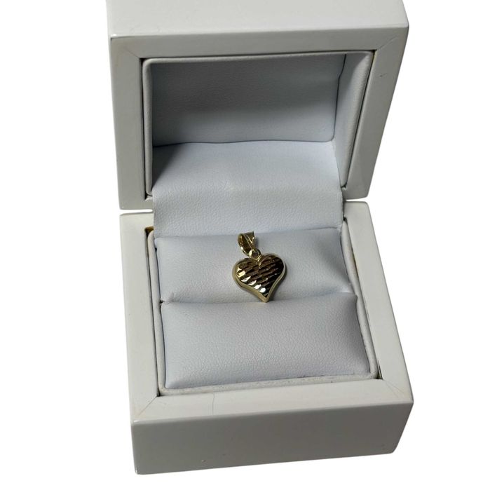 Śliczna Złota Zawieszka Serce 1,14G 585