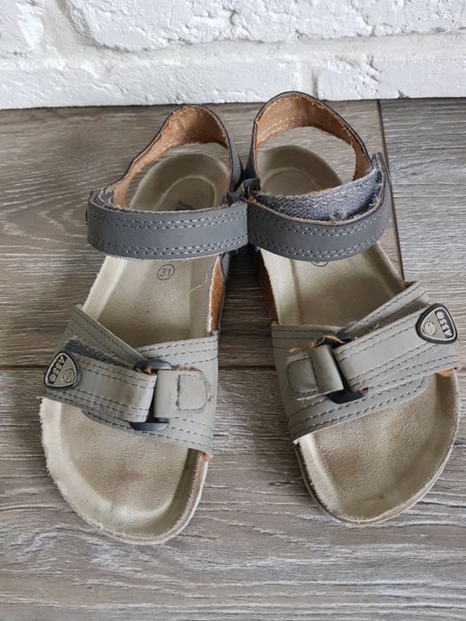 Sandałki dla chłopca r. 31