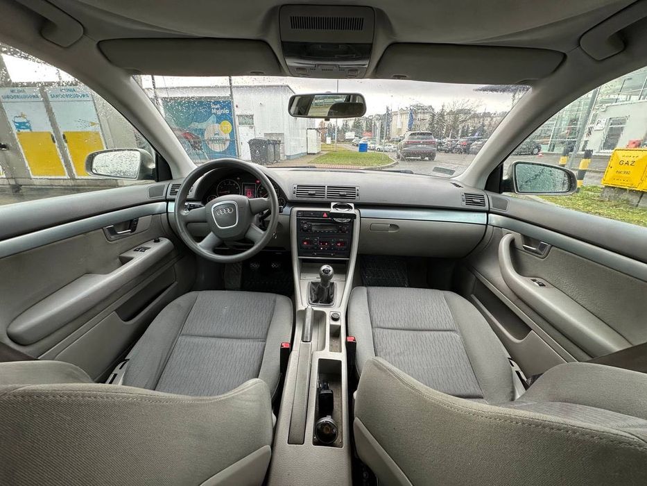 Audi a4 b7 1.6 LPG ekonomiczne autko zadbane