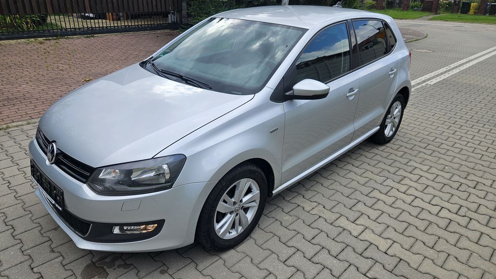 2013r VW POLO LIFE 1,2 70KM b.bogata wersja REJ W PL