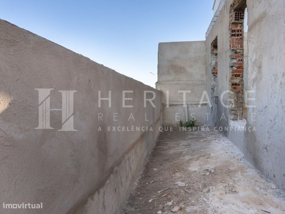 T0+1 totalmente remodelado com quintal e churrasqueira | Baixa da B...