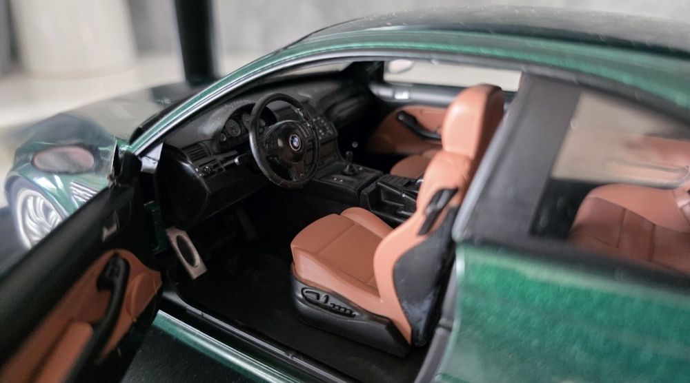 Miniatura 1:18 BMW E46 M3, nowa
