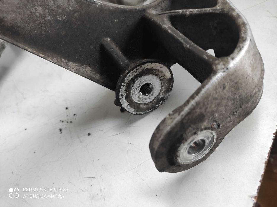 Vw skoda seat audi mocowanie wahacza wspornik oryginał gwarancja