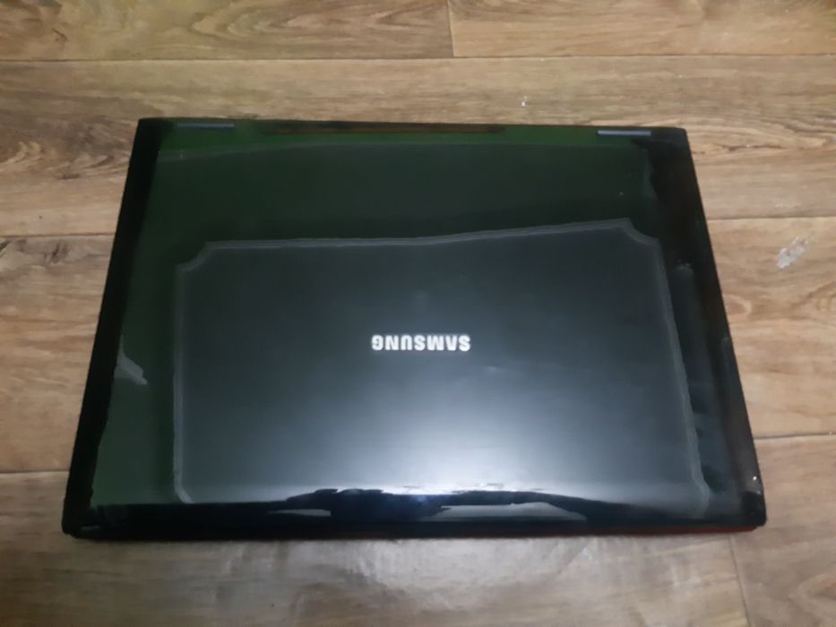 Samsung NP-R710 під віднрвлення (в зборі!)