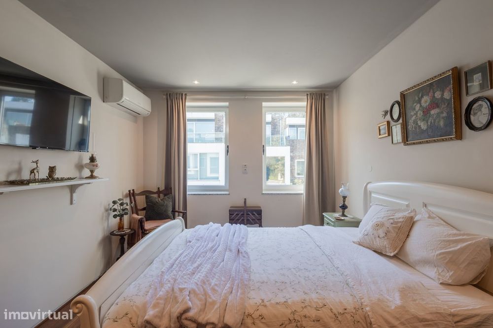 Moradia T5 de 3 Frentes em Ermesinde – Condomínio Fechado