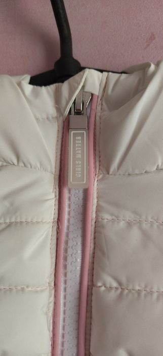 Продам дівчачу куртку нову