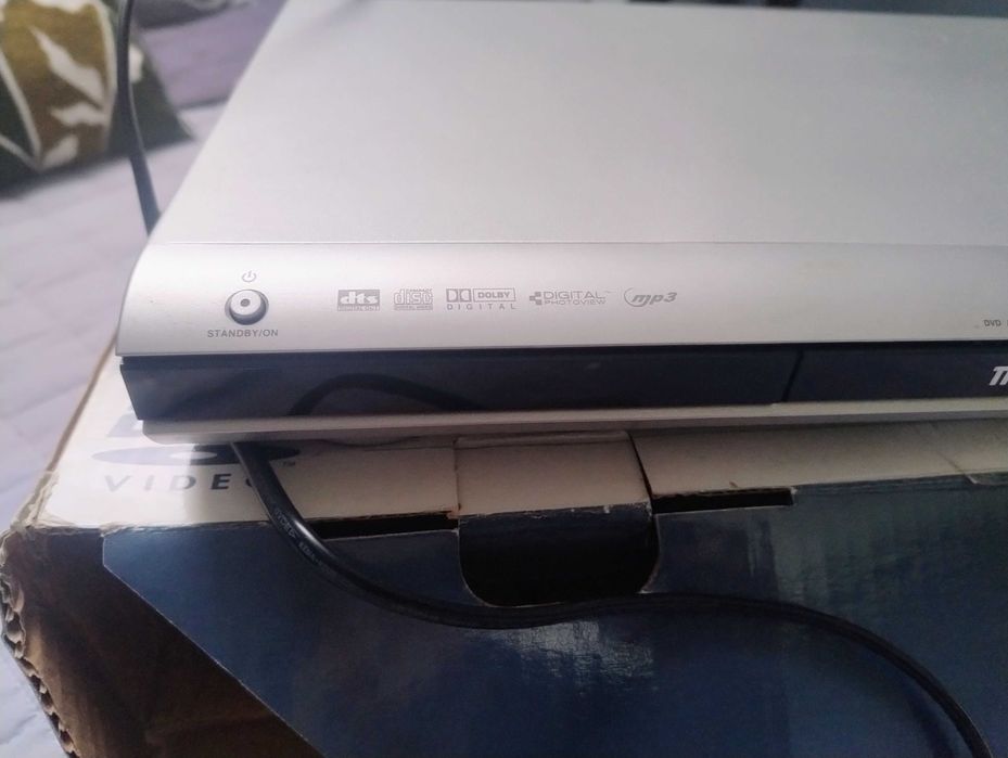 Odtwarzacz DVD THOMSON DTH 212