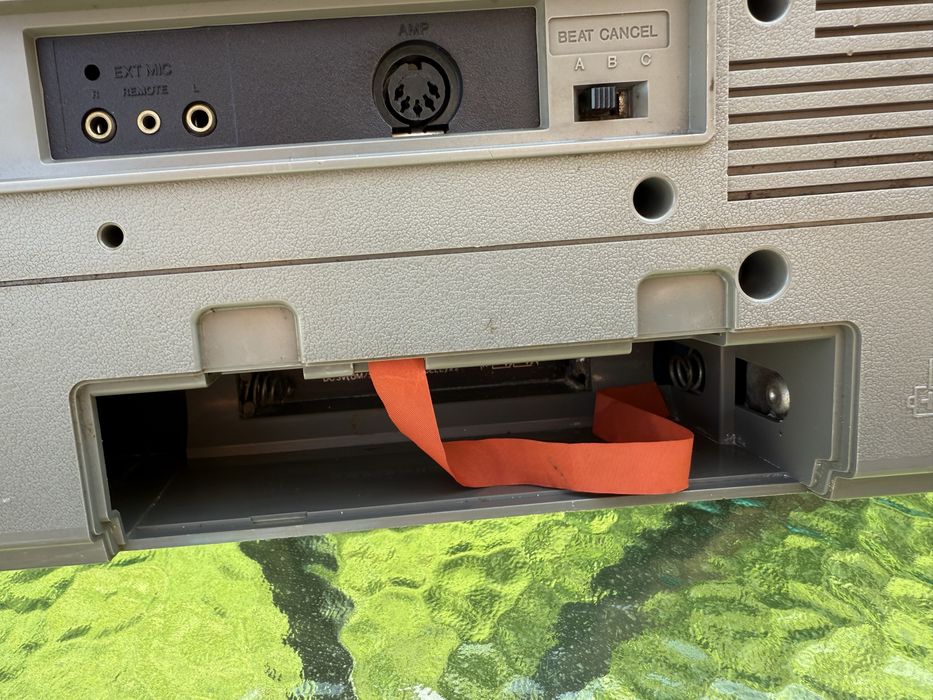 Продам магнитолу SHARP GF-9797H