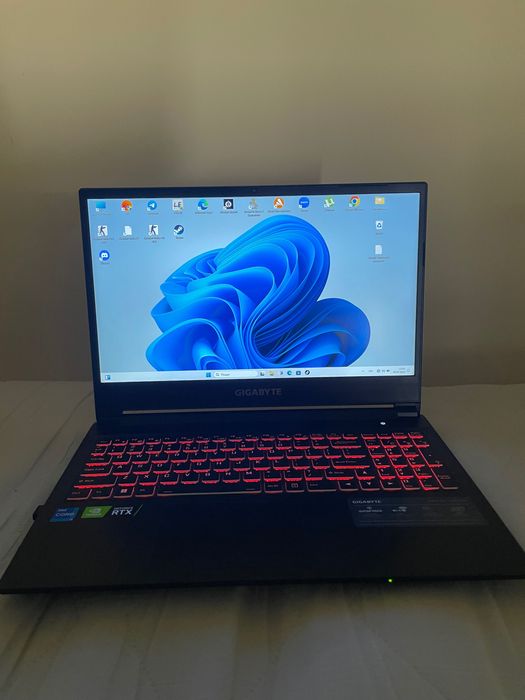 Laptop Gigabyt G5