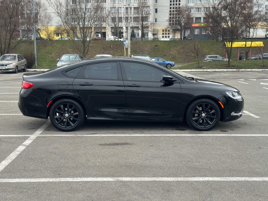 Chrysler 200S 3.6 2015 газ/бенз