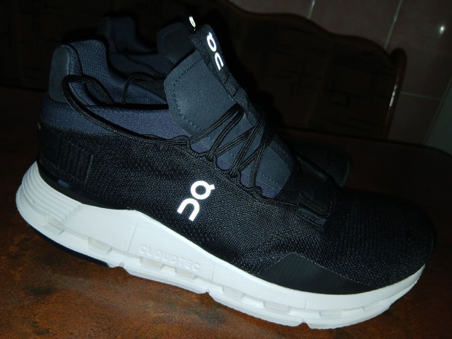 Чоловічі кросівки