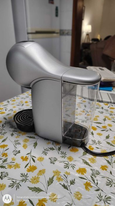 Máquina de café Doce Gusto