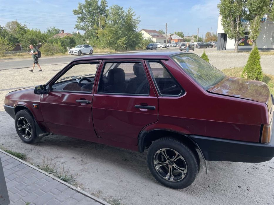 Продам автомобіль ВАЗ 21099