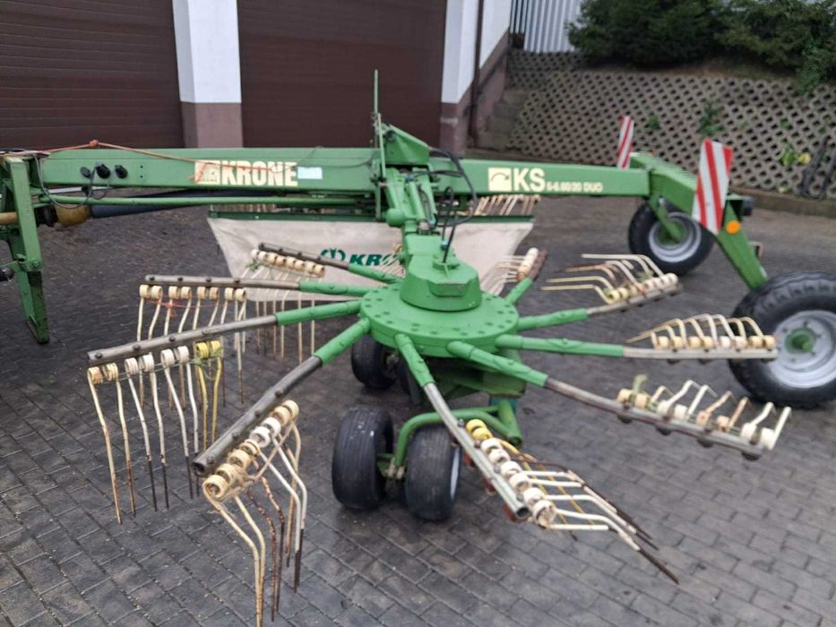 kuhn 7301zgrabiarka dwugwiazdowa/dwukaruzel grabi do środka\gwarancja/