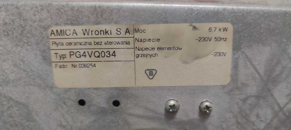 Komplet Amica: Piekarnik HK1800 + Płyta Ceramiczna PG4VQ034 do zabudowy