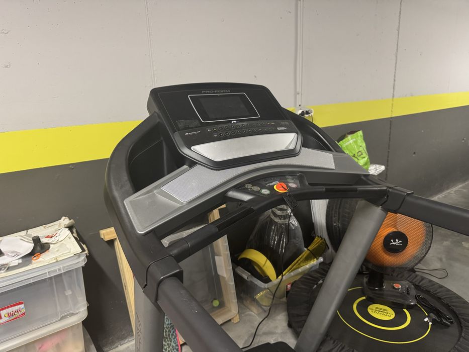 Passadeira ProForm 432868 – iFit | COMO NOVA!