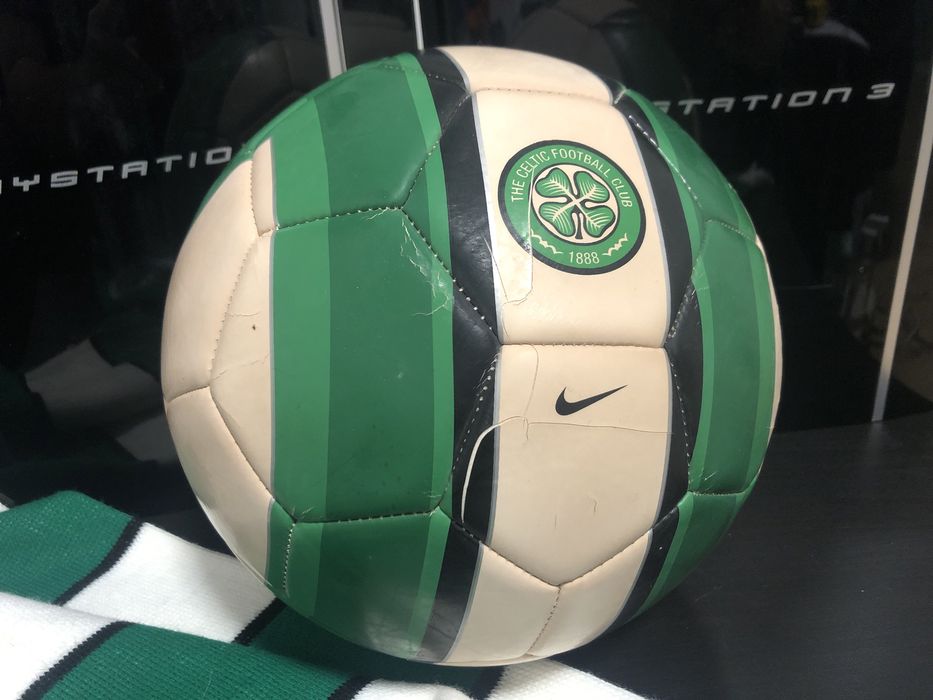 Oryginalny szalik Celtic Glasgow The Bhoys i piłka Nike Total 90