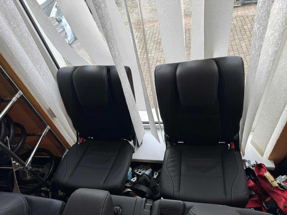 Салон сидіня підлокотник карти обшивки Mercedes-Benz GLS 167